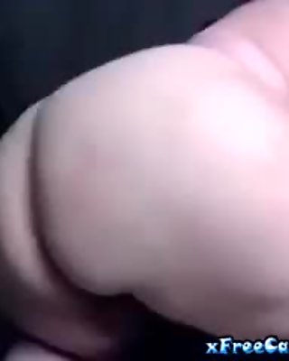 Hot fat girl masturbates on webcam