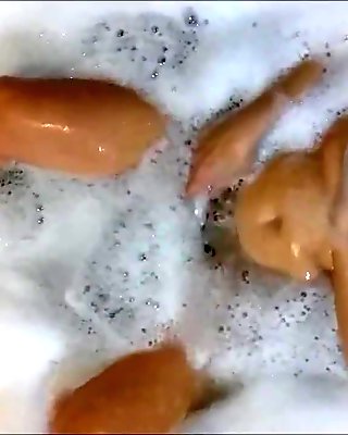 Mom masturbating in the bath